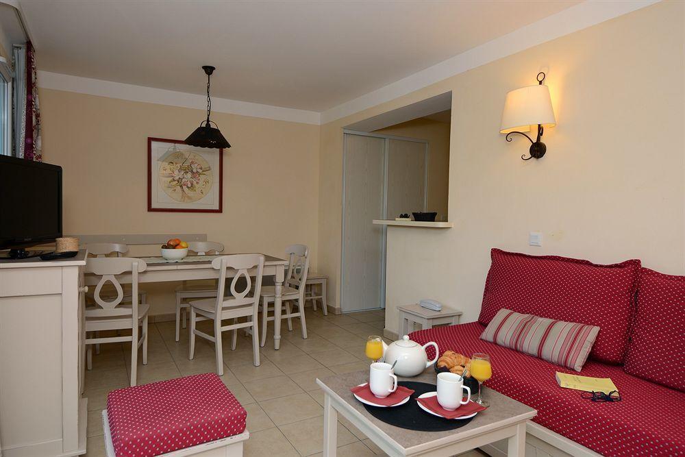 Residence Pierre & Vacances Les Coteaux De Pont-Royal Mallemort Exterior foto